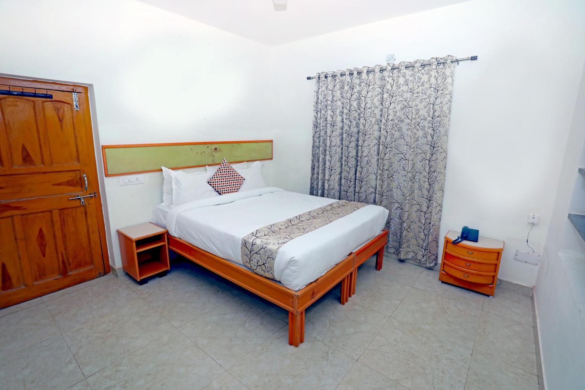 Hotel The Kesar Niwas Udaipur Esterno foto