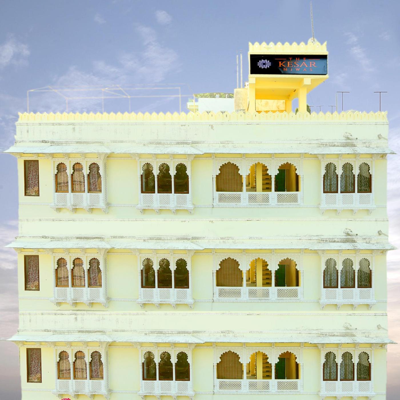 Hotel The Kesar Niwas Udaipur Esterno foto